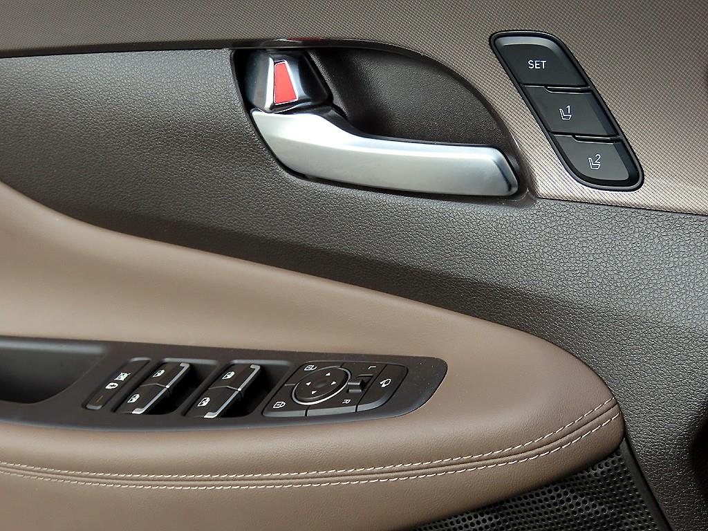 현대 싼타페(TM) R2.2 4WD 프레스티지 - 이미지 7