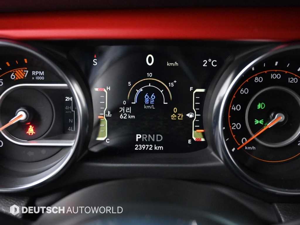 지프 랭글러(JL) 2.0 루비콘 4DR - 이미지 4