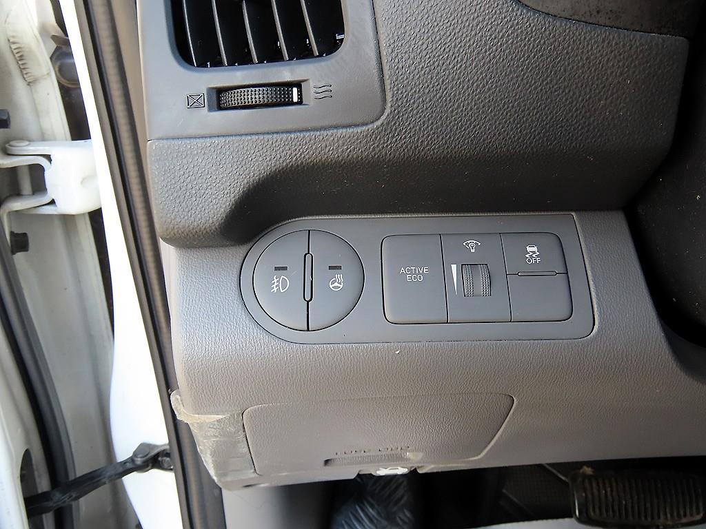 현대 더 뉴그랜드스타렉스 3인승 디젤 밴 스마트 - 이미지 8