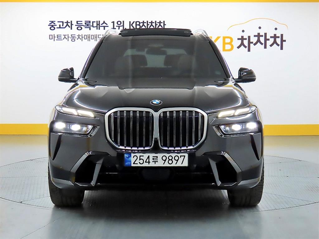 BMW X7 40i xDrive M스포츠 팩 - 이미지 7