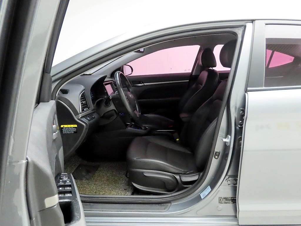 현대 아반떼AD 1.6 GDi 스마트 - 이미지 17