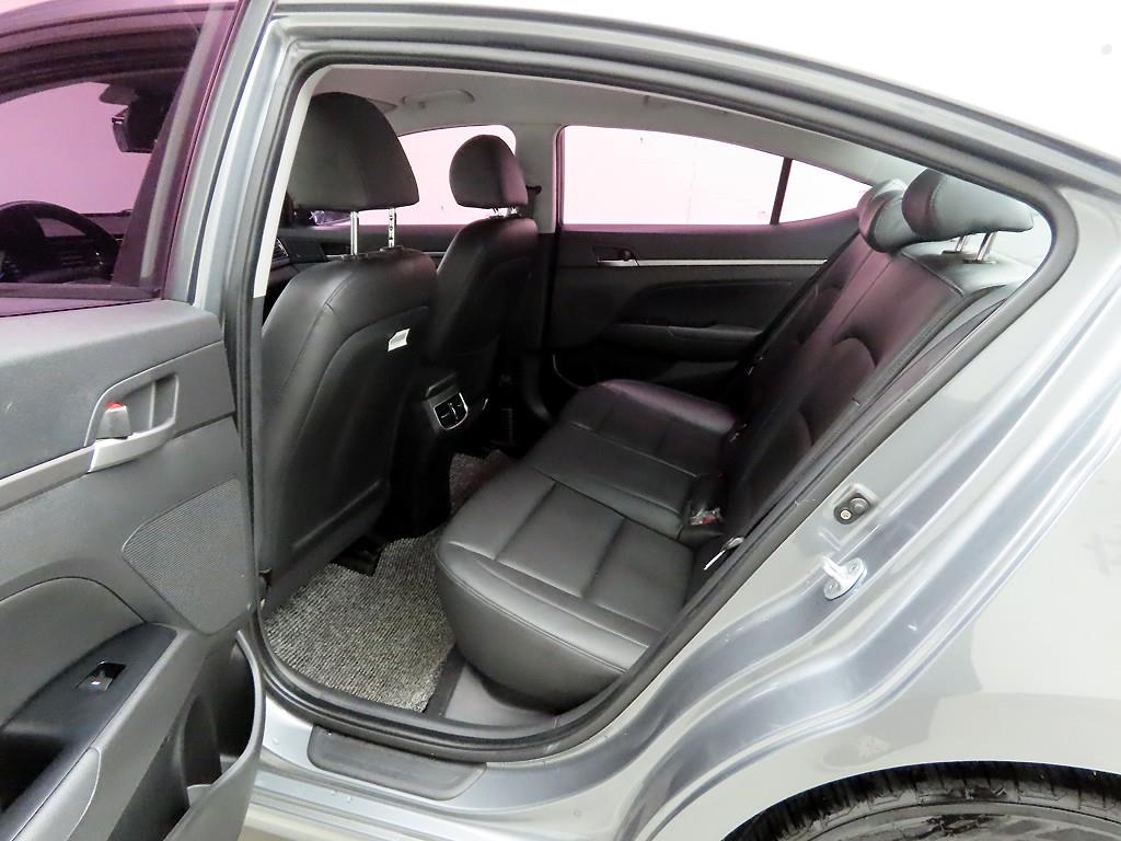 현대 아반떼AD 1.6 GDi 스마트 - 이미지 10