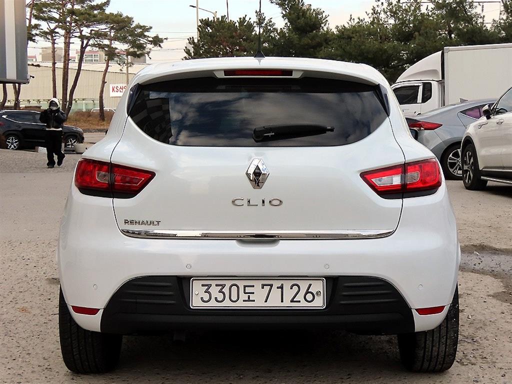 르노 (삼성) 클리오 1.5 디젤 젠 - 이미지 3