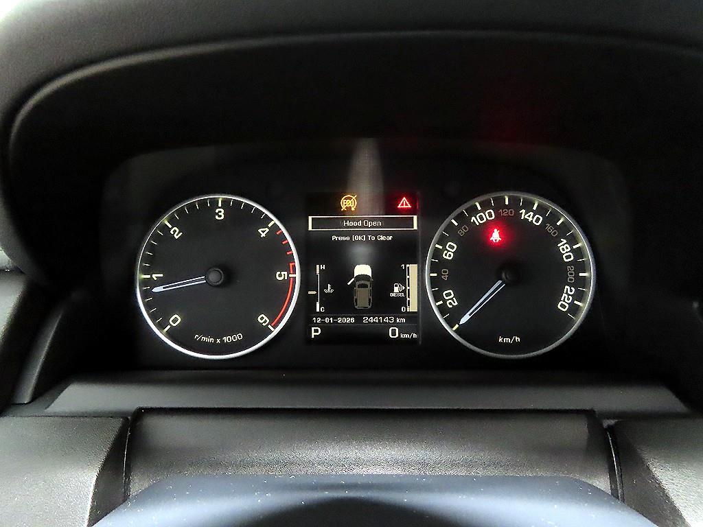 랜드로버 디스커버리4 3.0 SDV6 HSE - 이미지 7