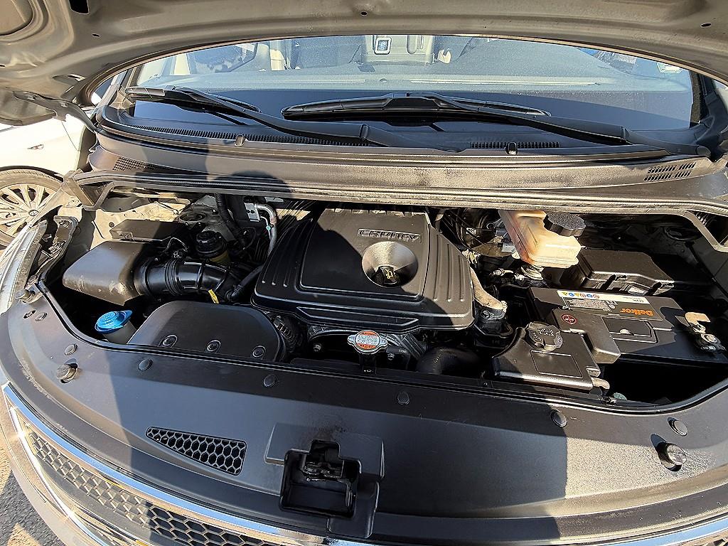 현대 그랜드스타렉스 12인승 디젤 CVX 프리미엄 - 이미지 18