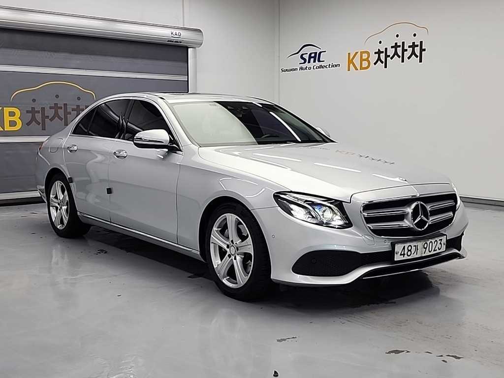 벤츠 E클래스(5세대) E220d 아방가르드