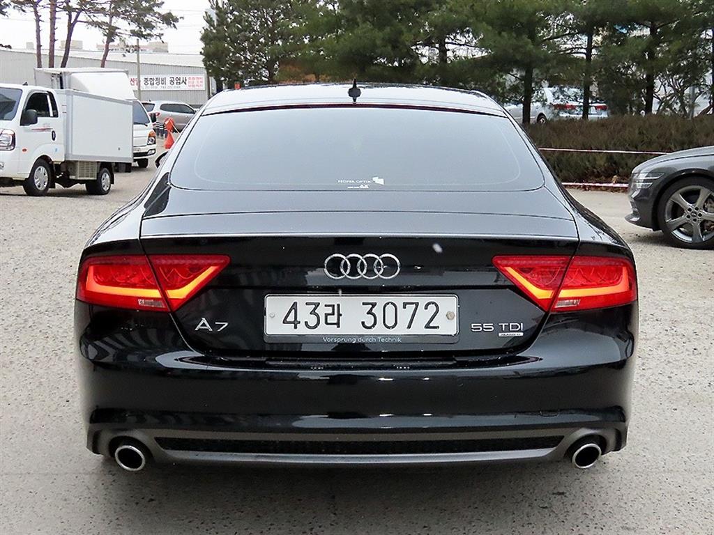 아우디 A7 55 TDI 콰트로 다이나믹 - 이미지 8