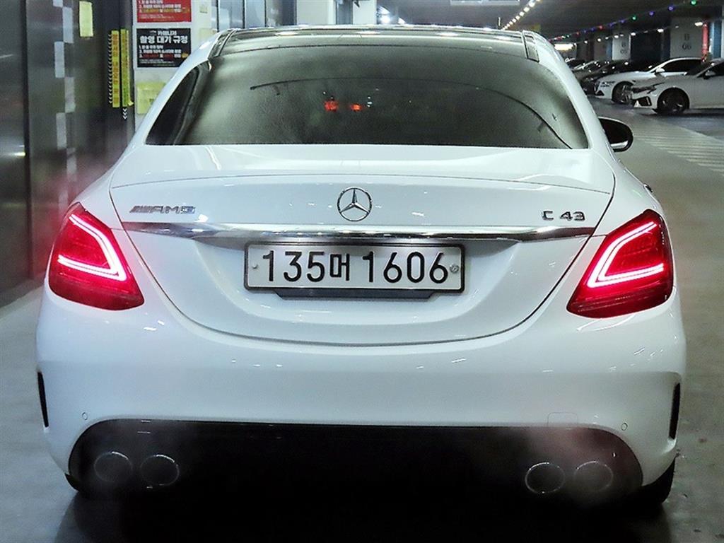벤츠 C클래스(4세대) C43 AMG 4매틱 - 이미지 11