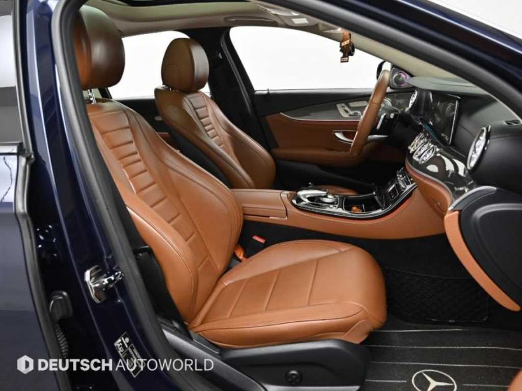 벤츠 E클래스(5세대) E220d 4매틱 익스클루시브 - 이미지 11