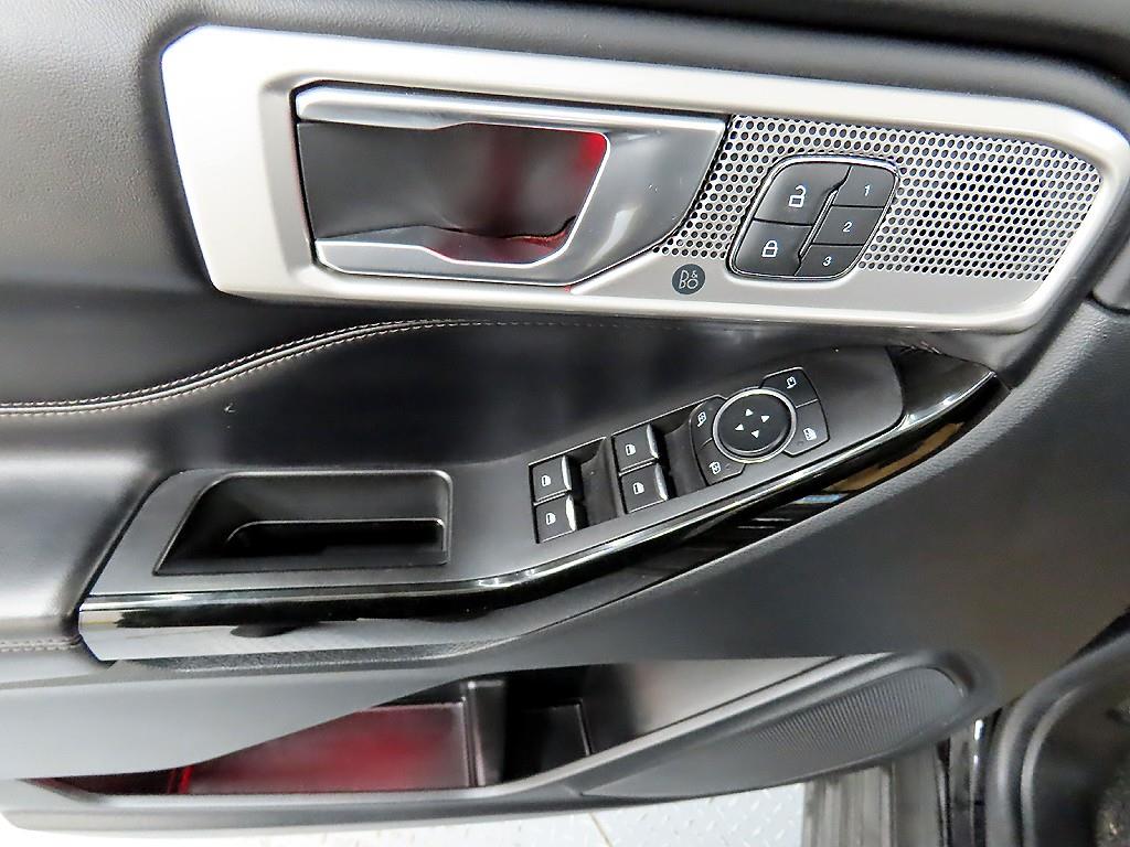 포드 익스플로러(6세대) 3.0 AWD 플래티넘 - 이미지 13