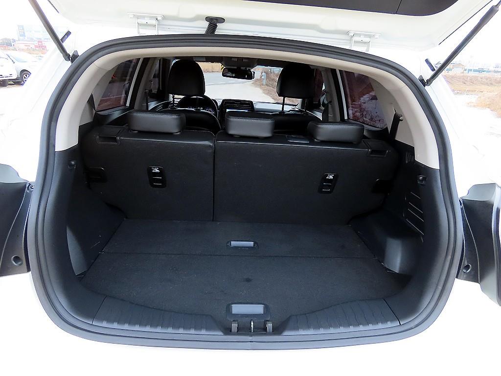 KG모빌리티(쌍용) 베리 뉴 티볼리 1.5 가솔린 2WD 직판용 - 이미지 20