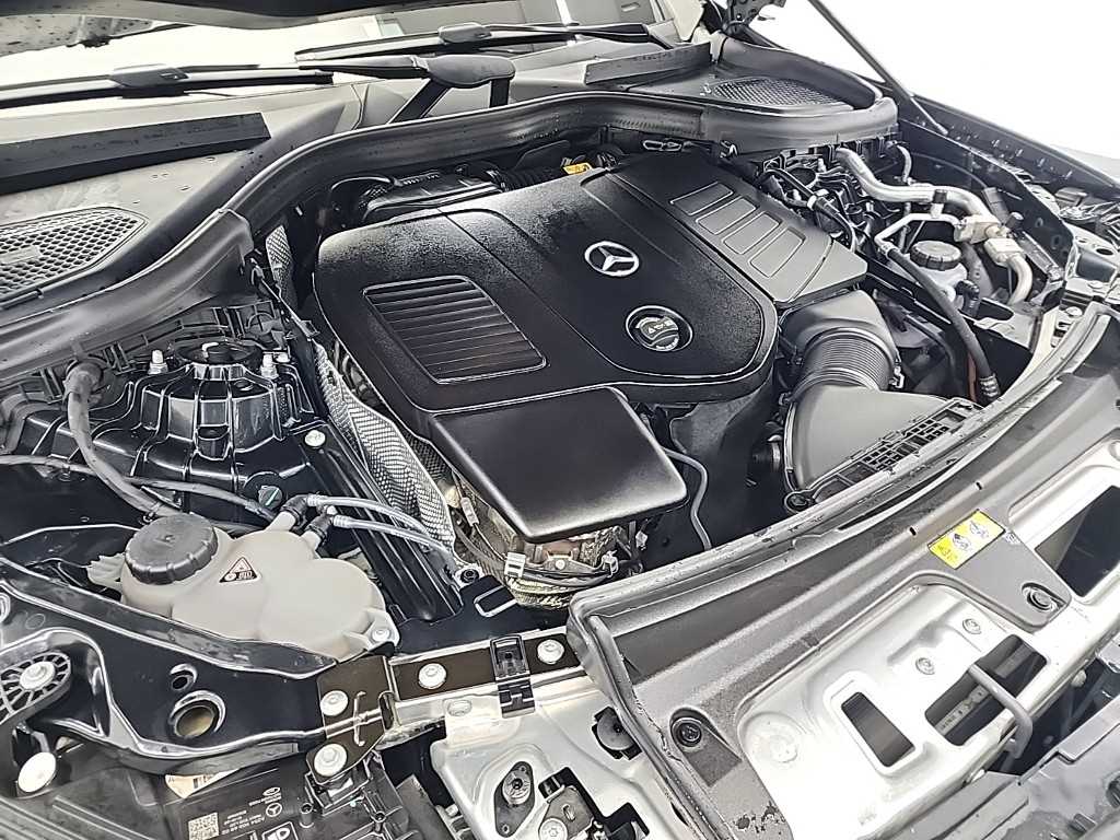 벤츠 GLC클래스(2세대) GLC 300 4매틱 쿠페 - 이미지 3