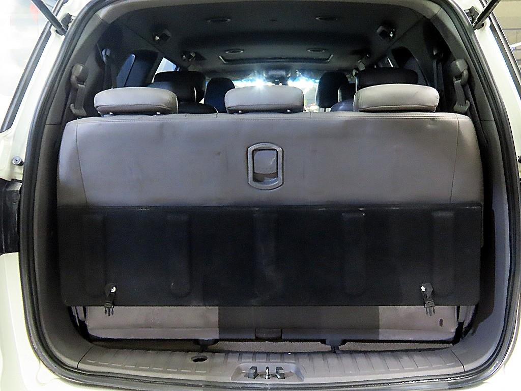 KG모빌리티(쌍용) 코란도 투리스모 2.0 4WD 11인승 GT - 이미지 5