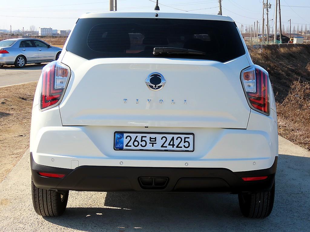 KG모빌리티(쌍용) 베리 뉴 티볼리 1.5 가솔린 2WD 직판용 - 이미지 18