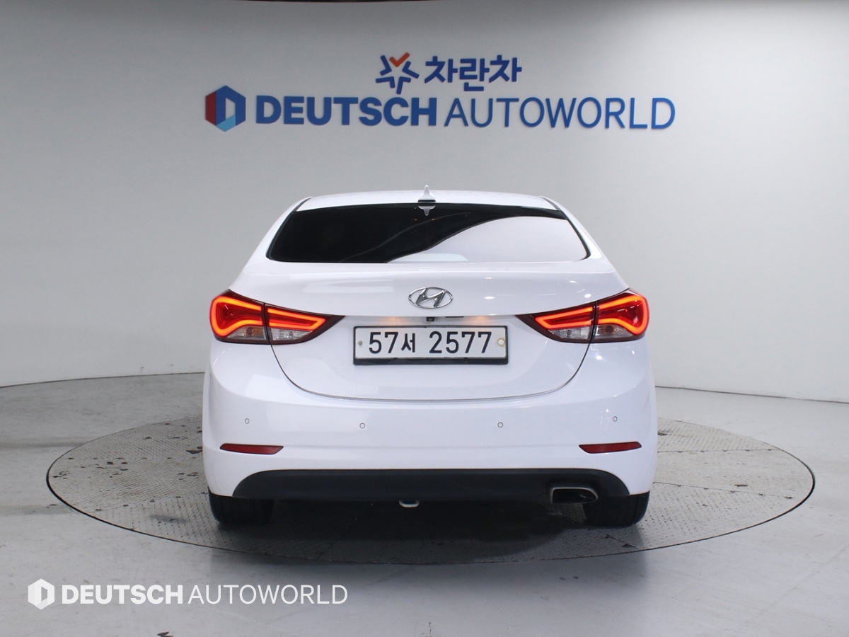 현대 더 뉴아반떼MD 1.6 GDi 프리미엄 - 이미지 11