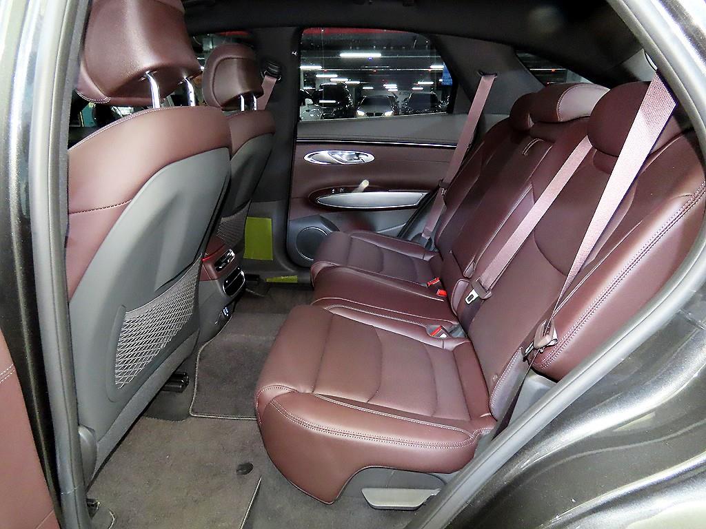 제네시스 GV70 2.5T 2WD 기본형 - 이미지 7