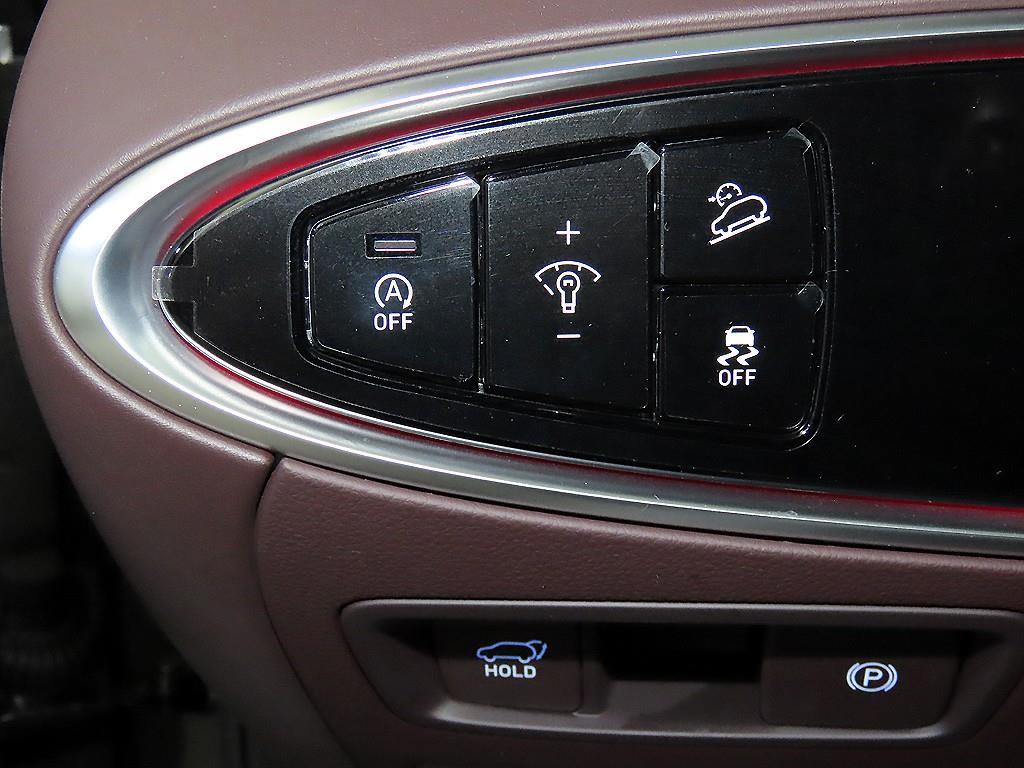 제네시스 GV70 2.5T 2WD 기본형 - 이미지 15