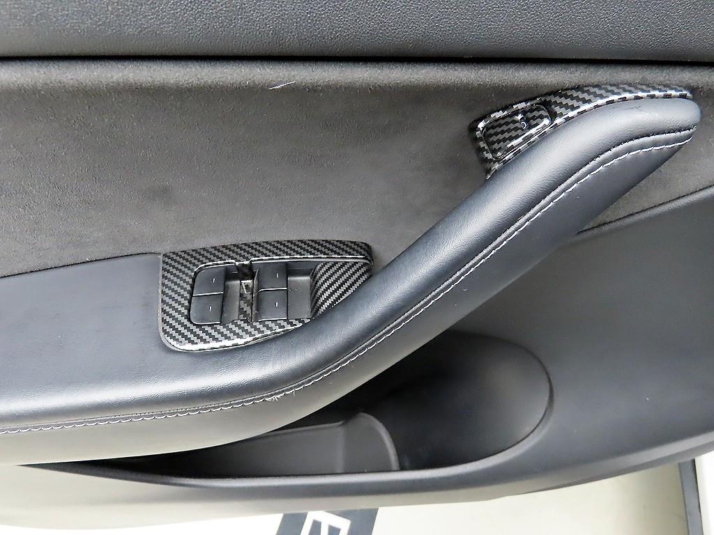 테슬라 모델 Y AWD 롱 레인지 - 이미지 16