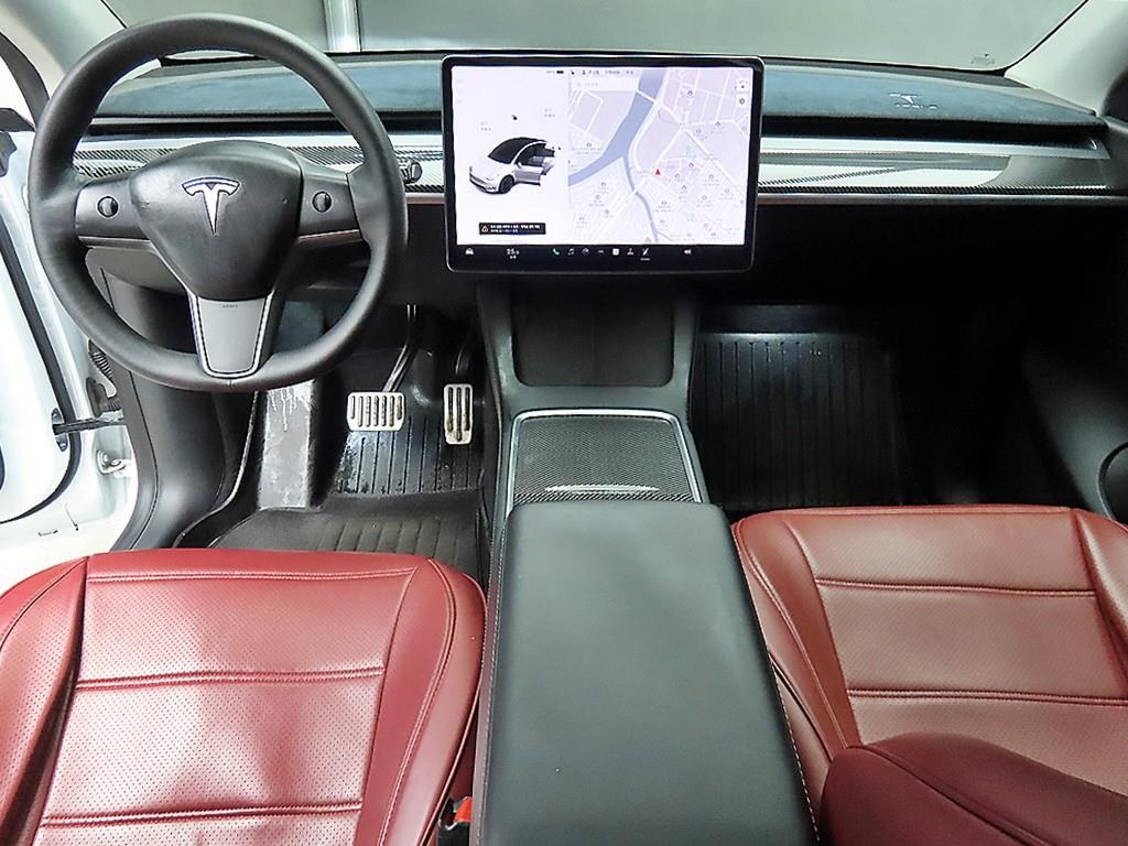 테슬라 모델 Y AWD 롱 레인지 - 이미지 3