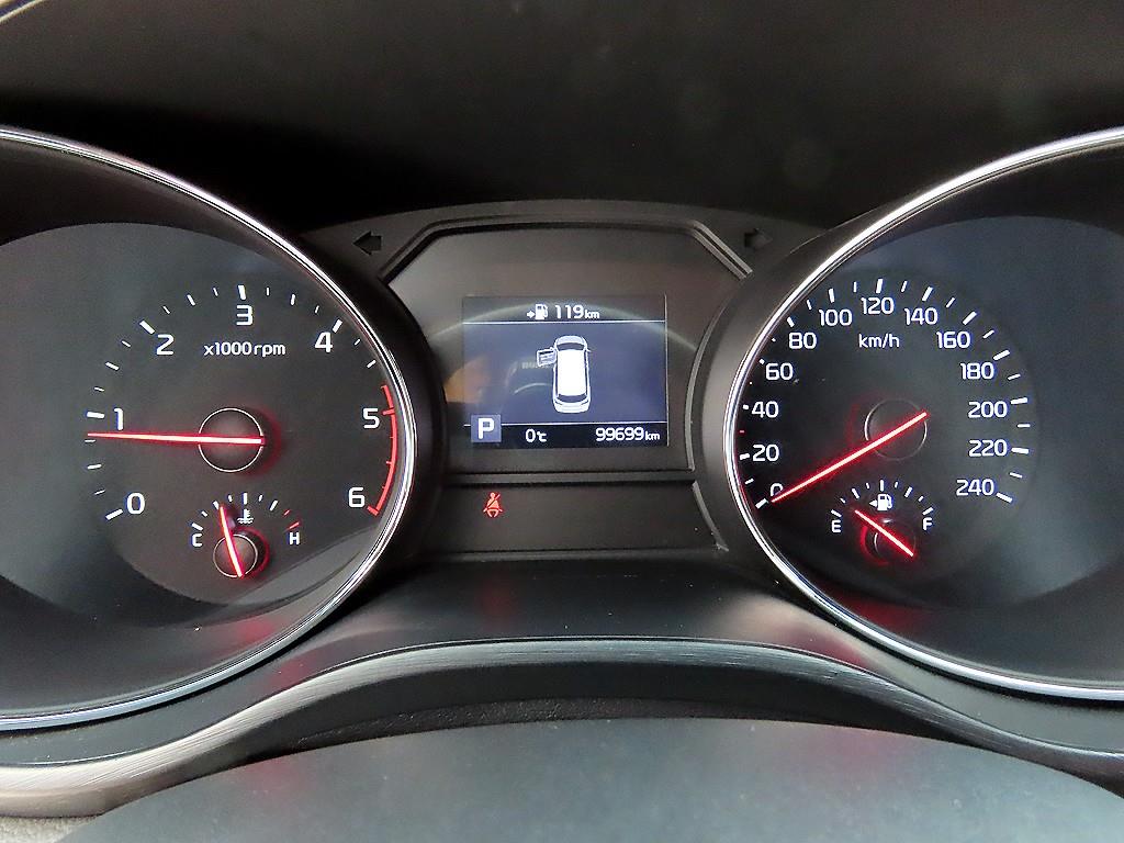 기아 더 뉴카니발 9인승 디젤 럭셔리 - 이미지 20