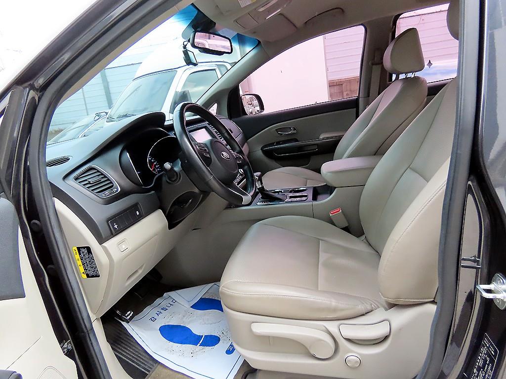 기아 더 뉴카니발 9인승 디젤 럭셔리 - 이미지 19