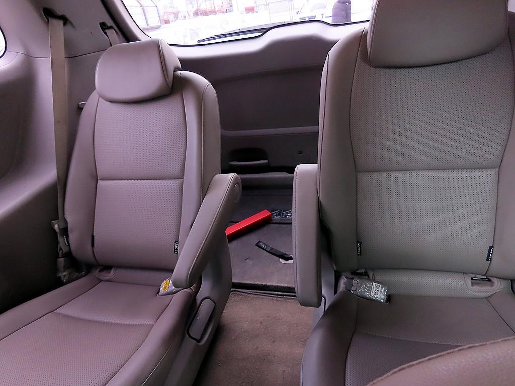 기아 더 뉴카니발 9인승 디젤 럭셔리 - 이미지 10