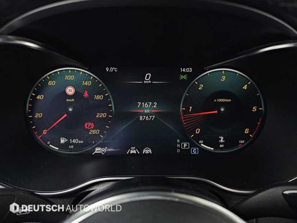 벤츠 GLC클래스 GLC 220d 4매틱 쿠페 - 이미지 11