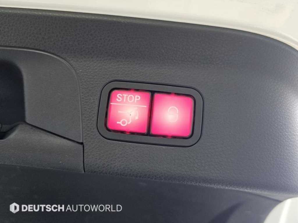 벤츠 GLC클래스 GLC 220d 4매틱 쿠페 - 이미지 19