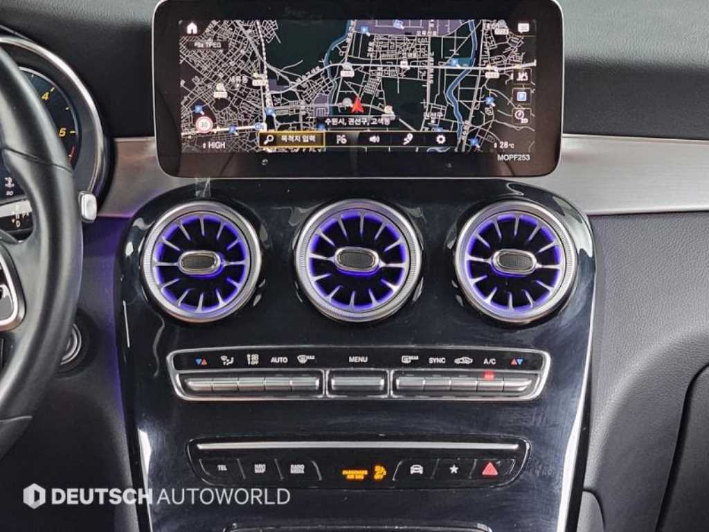 벤츠 GLC클래스 GLC 220d 4매틱 쿠페 - 이미지 14