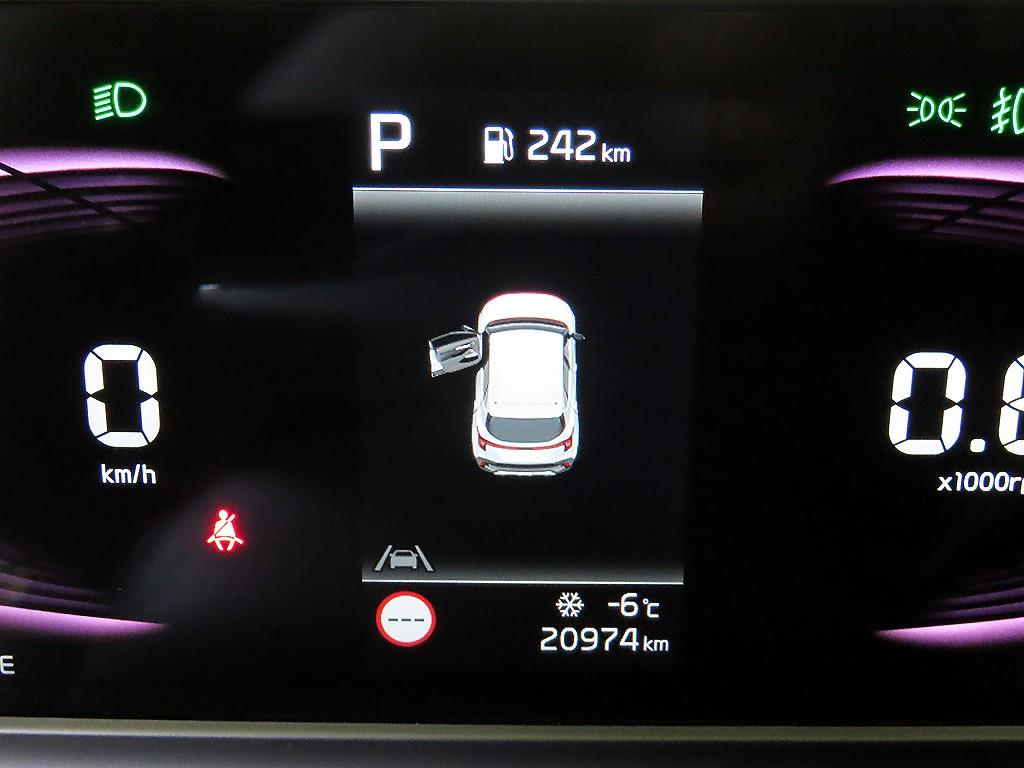 기아 더 뉴셀토스 1.6 가솔린 터보 2WD 프레스티지 - 이미지 8