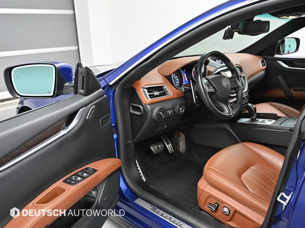 마세라티 기블리(3세대) 3.0 - 이미지 15