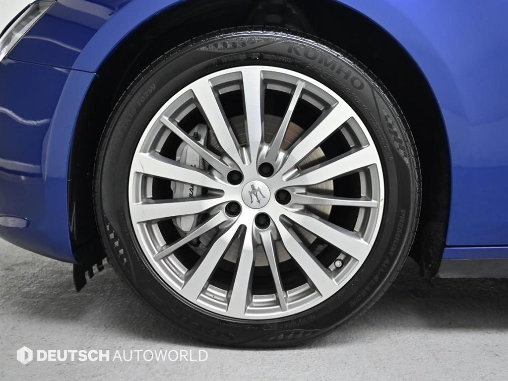 마세라티 기블리(3세대) 3.0 - 이미지 20