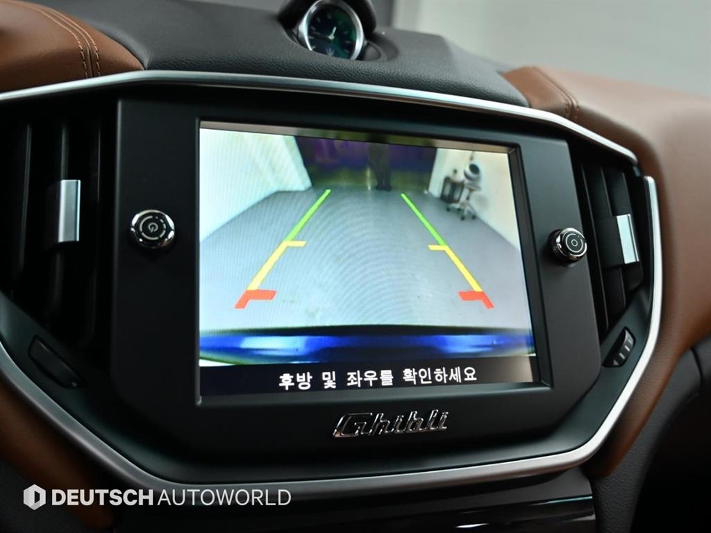 마세라티 기블리(3세대) 3.0 - 이미지 7