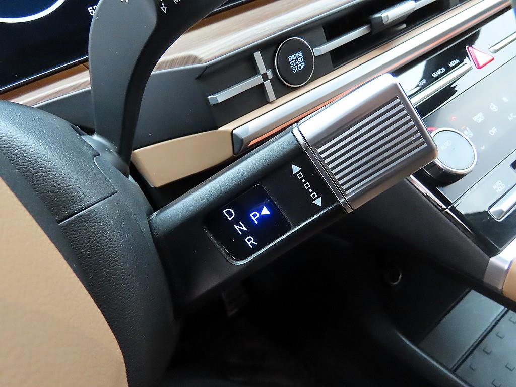 현대 디 올뉴싼타페 하이브리드 1.6 HEV 2WD 캘리그래피 - 이미지 13