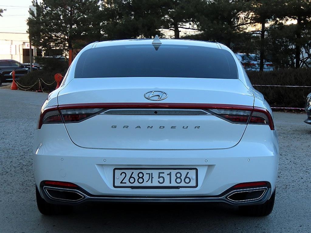 현대 더 뉴그랜저IG 가솔린 2.5 익스클루시브 - 이미지 16