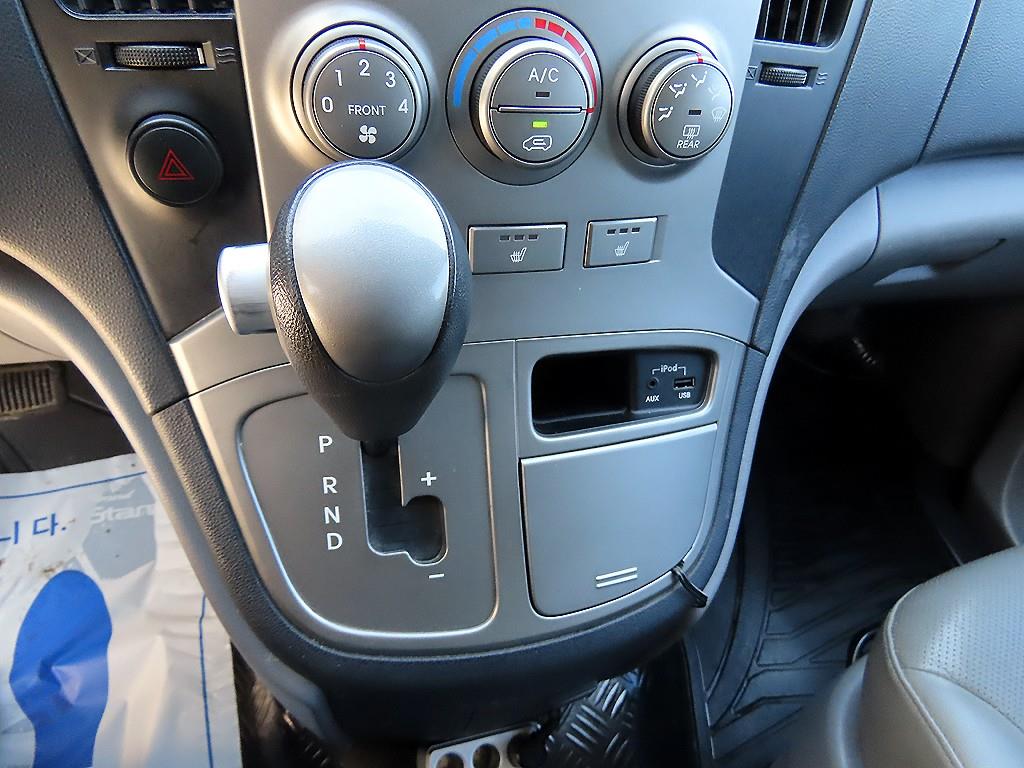 현대 그랜드스타렉스 5인승 디젤 밴 CVX 럭셔리 - 이미지 5