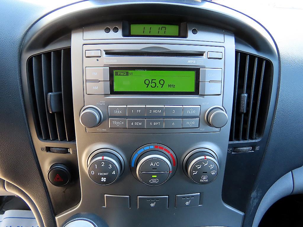 현대 그랜드스타렉스 5인승 디젤 밴 CVX 럭셔리 - 이미지 8