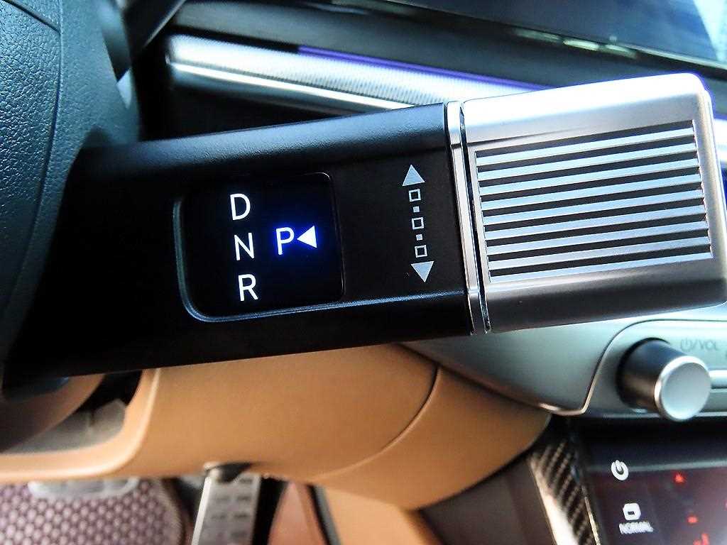 현대 디 올뉴그랜저 LPi 3.5 익스클루시브 - 이미지 2