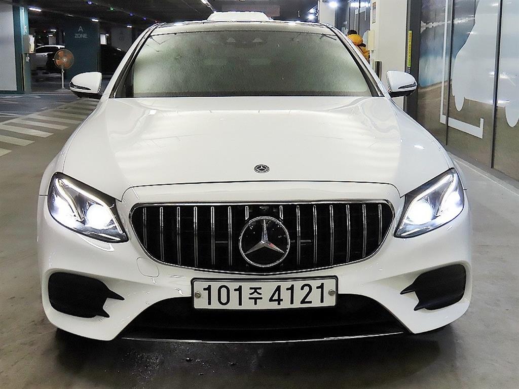 벤츠 E클래스(5세대) E350 4매틱 AMG 라인 - 이미지 5