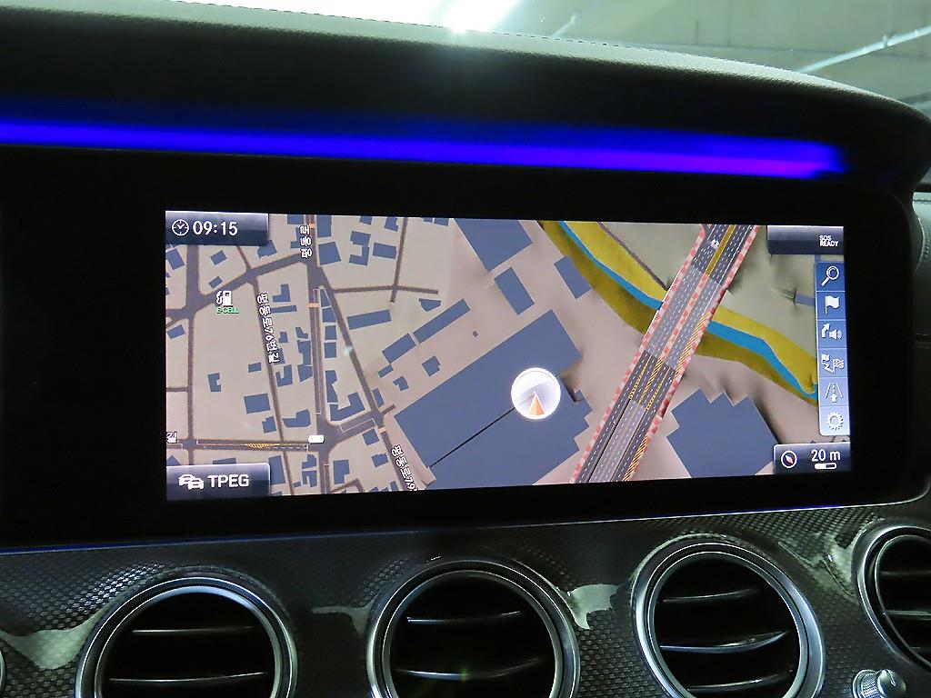 벤츠 E클래스(5세대) E350 4매틱 AMG 라인 - 이미지 10