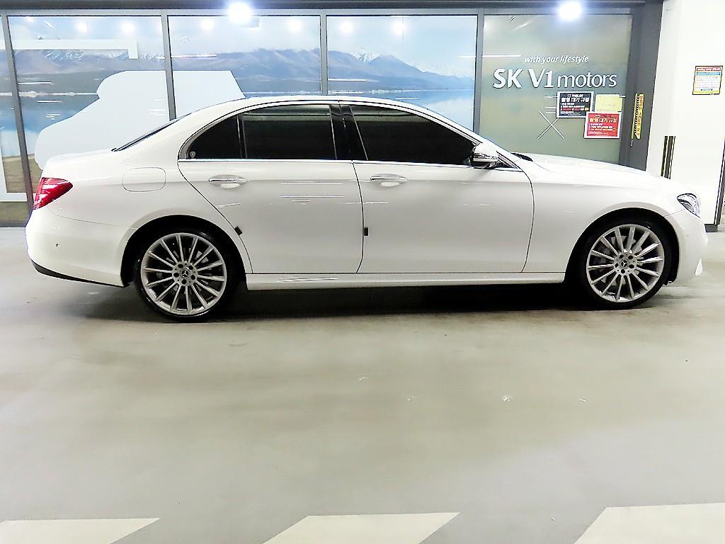벤츠 E클래스(5세대) E350 4매틱 AMG 라인 - 이미지 14