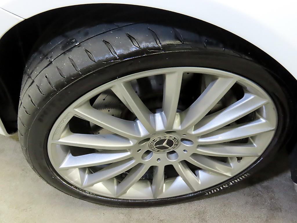 벤츠 E클래스(5세대) E350 4매틱 AMG 라인 - 이미지 18