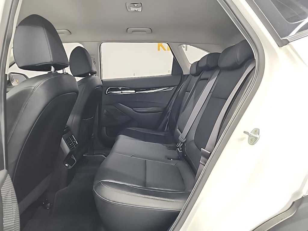 기아 셀토스 1.6 가솔린 2WD 노블레스 - 이미지 9