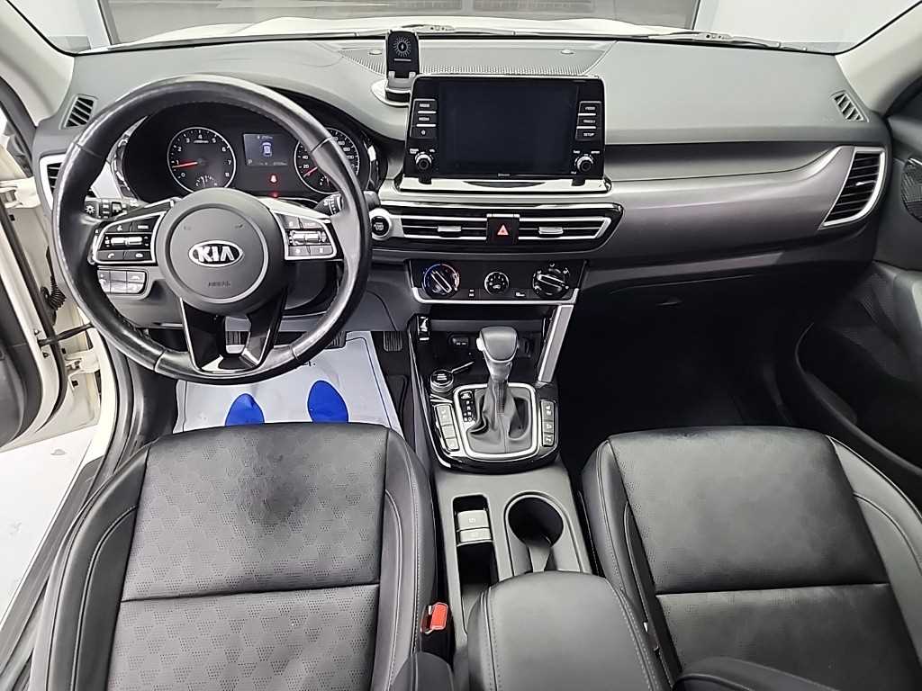 기아 셀토스 1.6 가솔린 2WD 노블레스 - 이미지 11