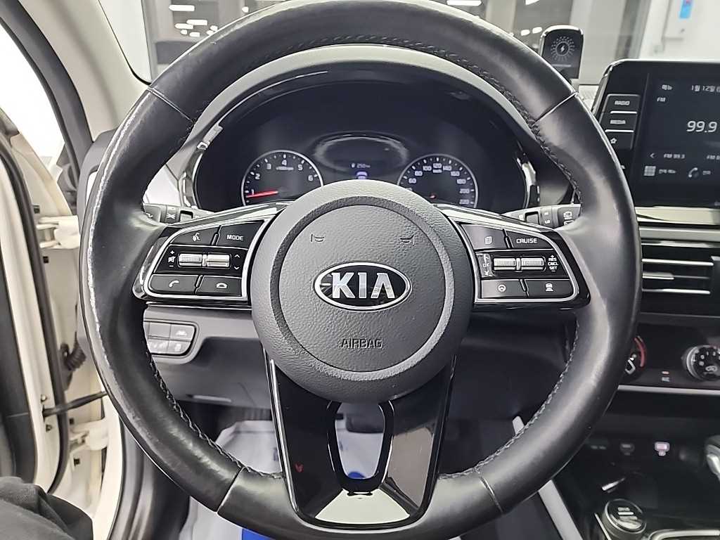 기아 셀토스 1.6 가솔린 2WD 노블레스 - 이미지 15