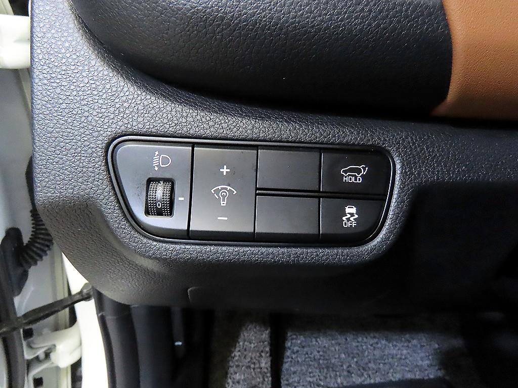 기아 더 뉴셀토스 1.6 가솔린 터보 2WD 시그니처 - 이미지 10