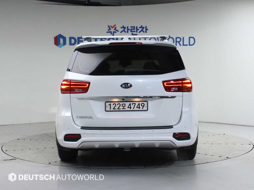 기아 더 뉴카니발 9인승 가솔린 노블레스 스페셜 - 이미지 5