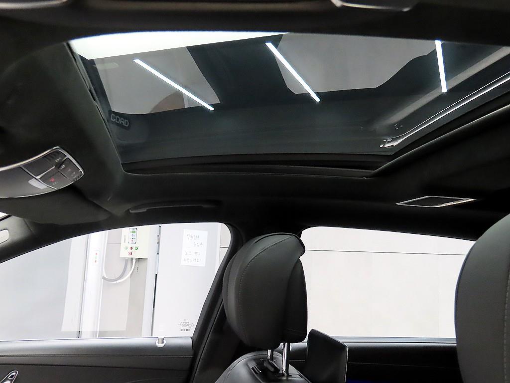 벤츠 S클래스(6세대) 마이바흐 S560 4매틱 - 이미지 10