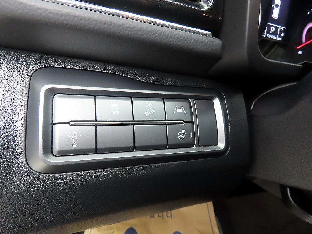 KG모빌리티(쌍용) 베리 뉴 티볼리 1.5 가솔린 2WD V3 - 이미지 10