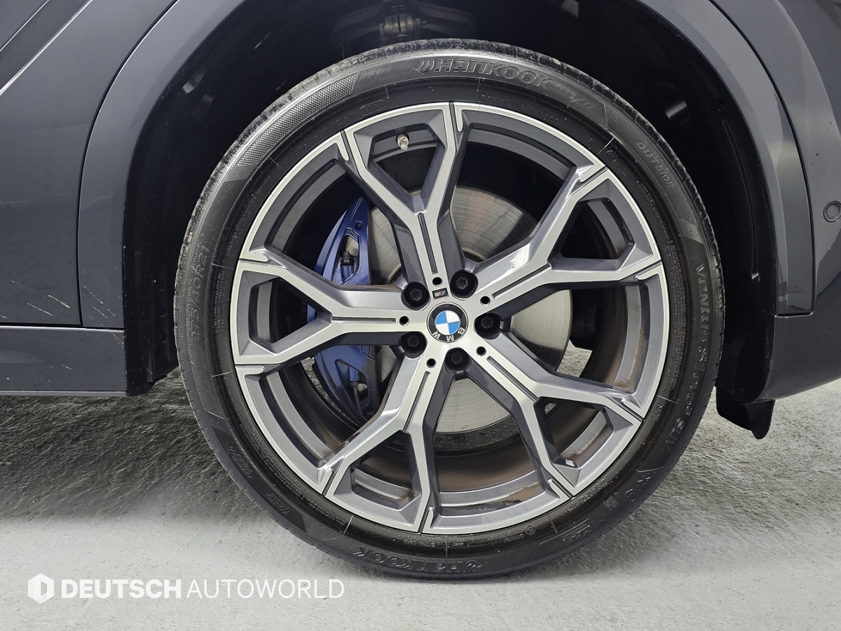 BMW X6(3세대) 40i xDrive M 스포츠팩 - 이미지 18